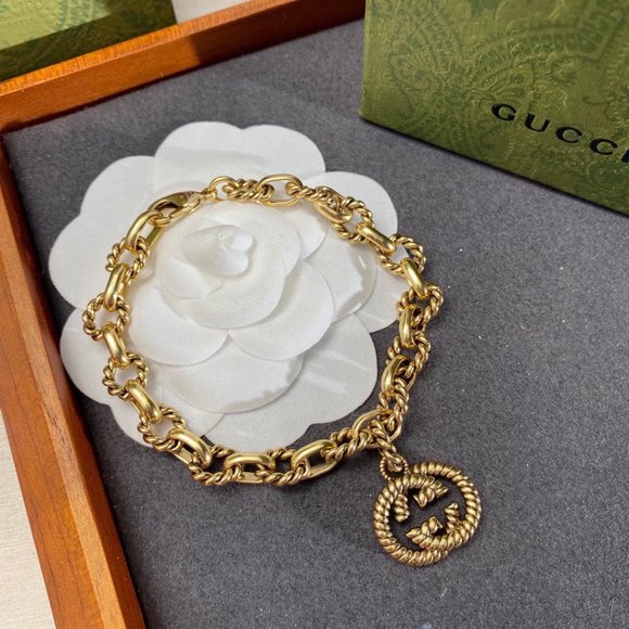 💎✨AUTHENTIC✨💎 Gucci bracelet - Picture 3 of 3